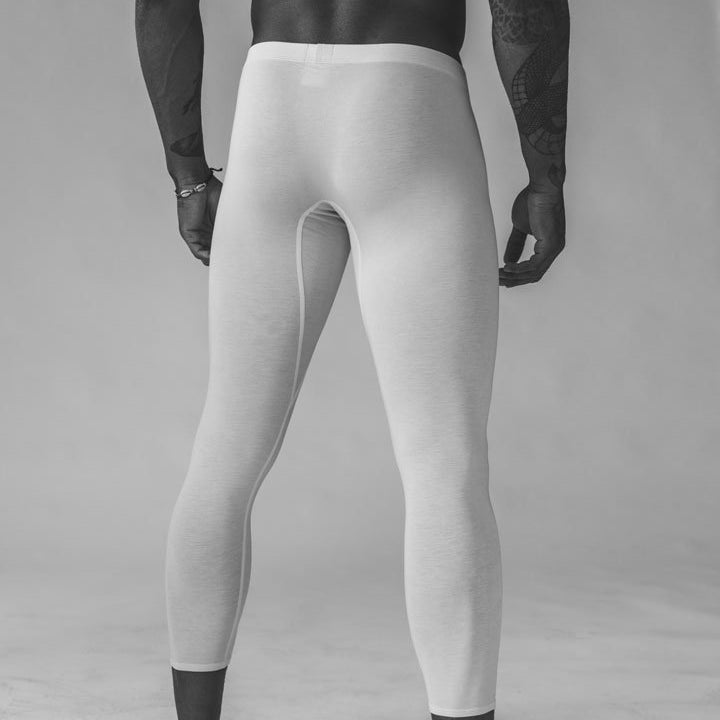 Tights-Unterwäsche für Männer aus Bambus und/oder Baumwolle mit dem einzigartigen Scrotec™ Pouch System. Jetzt kaufen auf pckd.de!